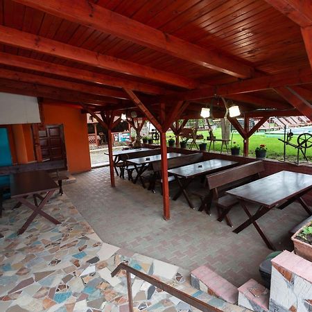 Pensiunea Casa Porojan Бэйле-Уну-Май Экстерьер фото