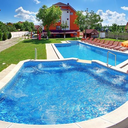 Pensiunea Casa Porojan Бэйле-Уну-Май Экстерьер фото