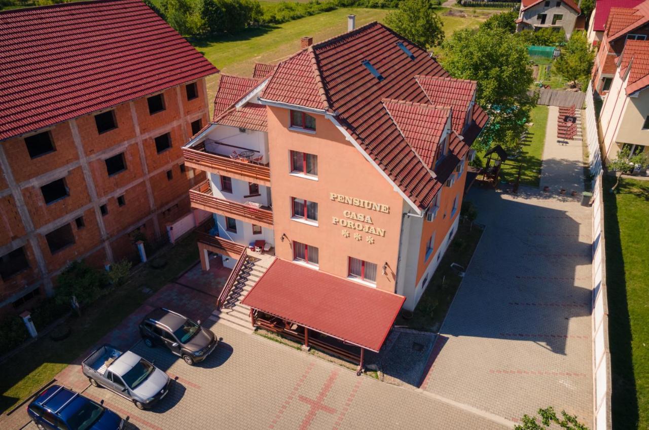 Pensiunea Casa Porojan Бэйле-Уну-Май Экстерьер фото